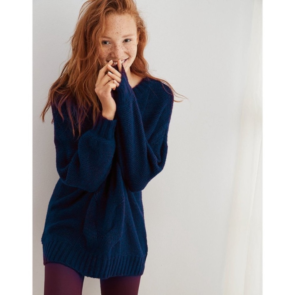 Aerie Happy Place Oversized Cable Knit Sweater in Navy